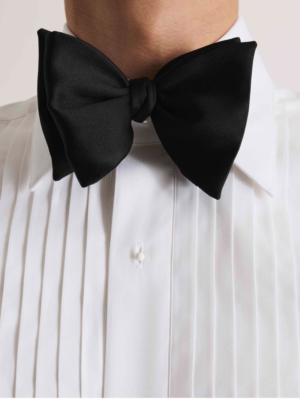 BOW TIE IN SATIN - BLACK