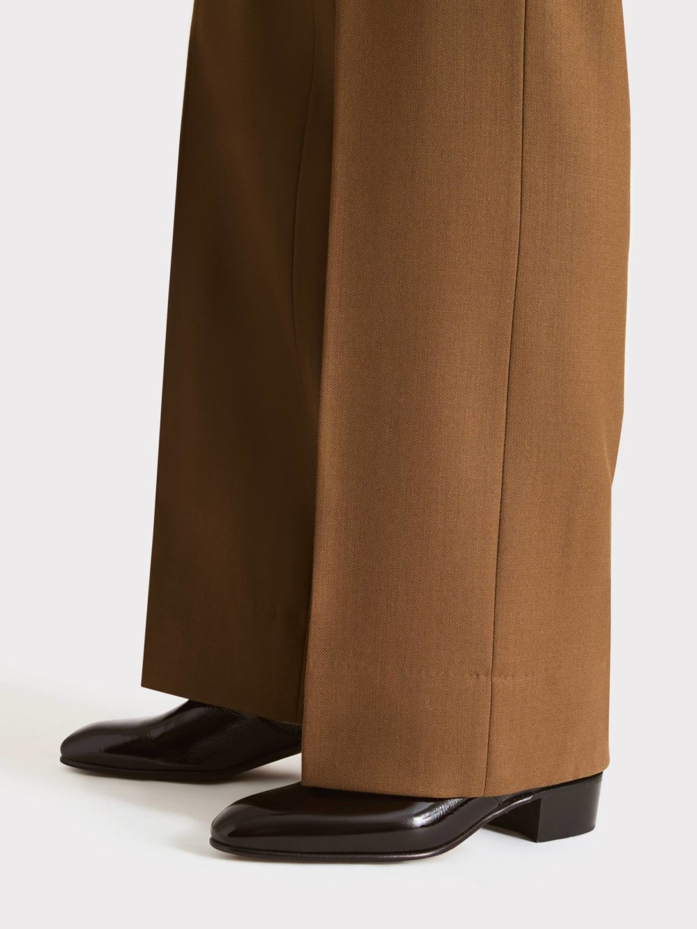 037_ZIPPED BOOTS IN CRACKLED PATENT CALFSKIN - EBONY_2_1239