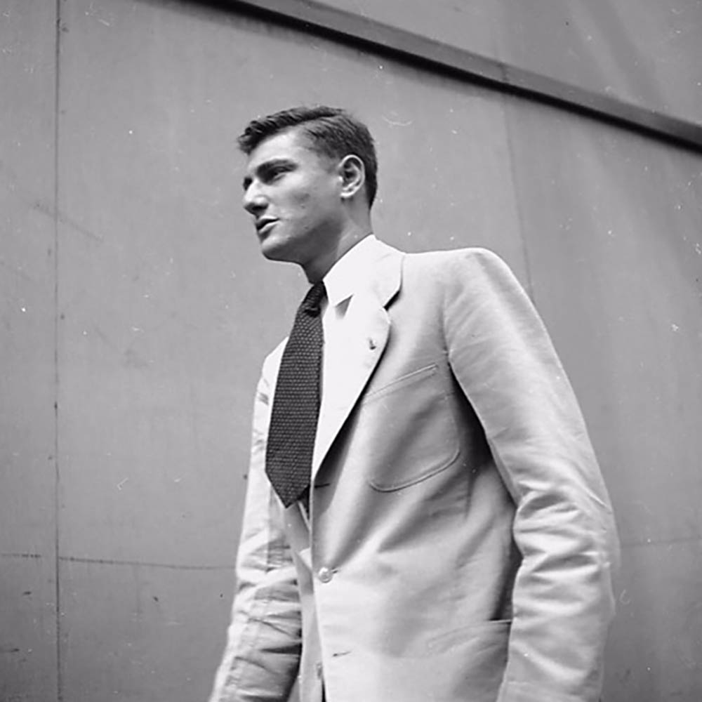 LES COSTUMES 3 BOUTONS