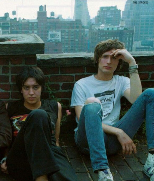 CASABLANCAS, Julian, mus. VALENSI, Nick, mus. New York, ca. 2001